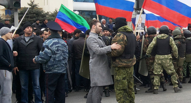 Rally in support of Said Amirov, Makhachkala, April 12, 2014. Photo by Patimat Makhmudova for the ‘Caucasian Knot’.