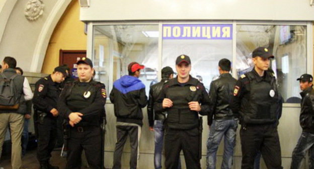 Police in metro. Photo by the press service of the Chief Department of the Russian Ministry of Internal Affairs (MIA) for Moscow, http://petrovka38.ru/