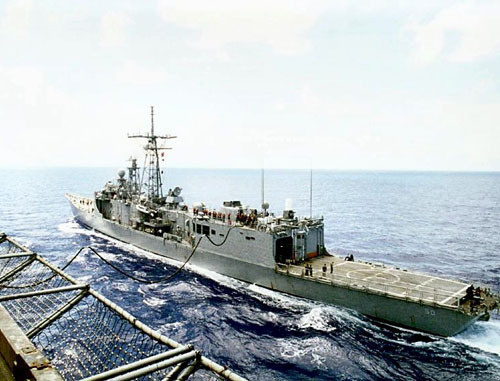 The frigate "USS Taylor" of the US Navy. Photo http://commons.wikimedia.org/