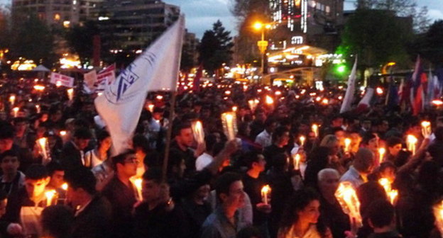 A torchlight procession to pay tribute to the memory of victims of the Armenian Genocide in the Ottoman Empire. Yerevan, April 23, 2014. Photo by Armine Martirosyan for the "Caucsian Knot"