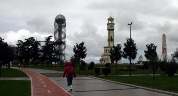 Batumi in bad weather. October 2013. Photo by Yuliya Kasheta for the "Caucasian Knot"