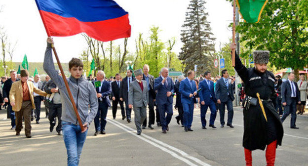 The festivities on the Day of the State Flag of the Republic Adygea. Maikop, April 25, 2014. Photo: the official site of the executive government of the Republic Adygea, http://www.adygheya.ru/