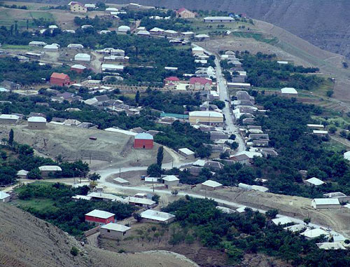 Khasavyurt, Dagestan. Photo by Kamil Khunkerov, http://odnoselchane.ru