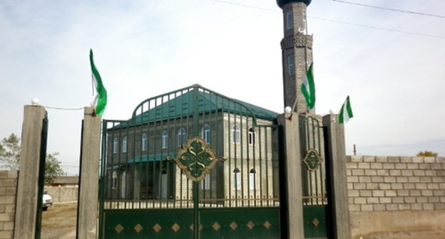 Mosque in Buynaksk. Photo by Nabi Gitinov