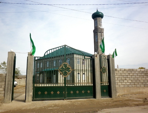 Mosque in Buynaksk. Photo by Nabi Gitinov