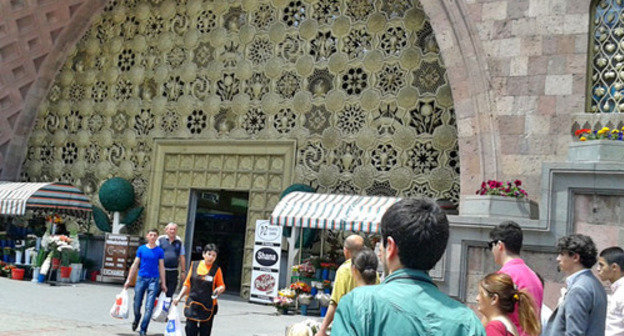 Yerevan Roofed Marketplace. May 24, 2014. Photo by Armine Martirosyan for the "Caucasian Knot"