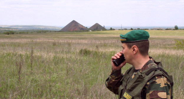 Ukraine border guard. Photo from official website of the State Frontier Service of Ukraine, 2014, dpsu.gov.ua