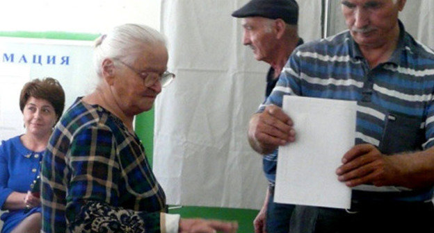 Voting to elect deputies of the Parliament of South Ossetia. Tskhinvali, June 8, 2014. Photo by Maria Kotaeva for the ‘Caucasian Knot’. 