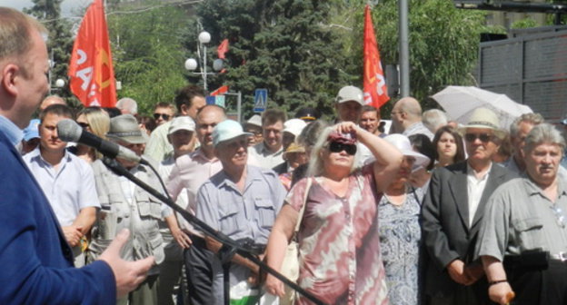 Participants of the action "June 12 is Day of Lost Dreams", Volgograd, June 12, 2014. Photo by Tatiana Filimonova for the ‘Caucasian Knot’. 