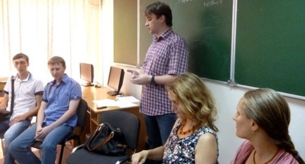 Participants of the seminar "Fundamentals of legal security for activists, journalists, and bloggers". Sochi, July 28, 2014. Photo by Svetlana Kravchenko for the "Caucasian Knot"