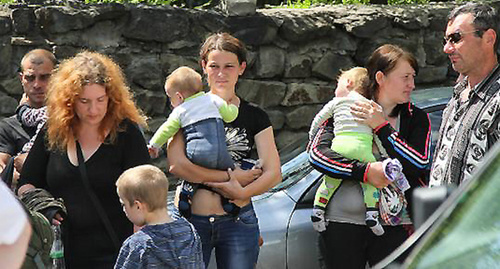 Refugees from Ukraine in Volgograd Region. Photo by Head Office of MfE for Volgograd Region. http://www.34.mchs.gov.ru