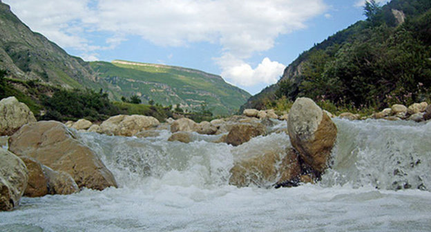 Enkhe river. Photo by the "Caucasian Knot" correspondent Akhmednabi Akhmednabiev (perished on July 9, 2013)