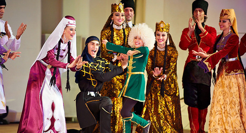 Abkhazian folk dance. Photo: Vkontakte page of Abkhazia folk dance ensemble ‘Sharatyn’, http://vk.com/club5097117