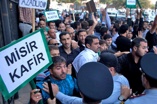 Protest action of the believers against ban on wearing hijabs at school. Baku, October 5, 2012. Photo by Aziz Karimov for the "Caucasian Knot"