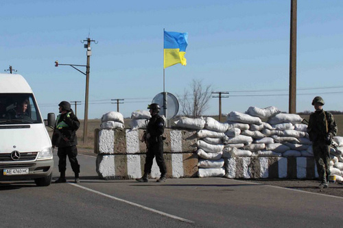 Checkpoint at Russian-Ukrainian border. 2014. Photo from the archive of the State Border Guard Service of Ukraine, dpsu.gov.ua/ru/about/photo_gallery/photo_gallery_214.htm