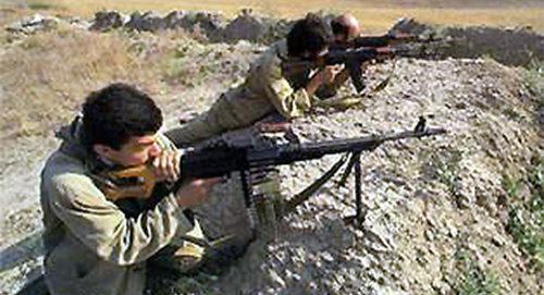 Soldiers of Artsakh Defense Army. Photo: site of Artsakh (Nagorno-Karabakh), http://www.arcah.ru/news/incident/136-azerbajdzhan-otkazyvaetsya-ponimat-chto-takoe-rezhim-prekrashheniya-ognya.html