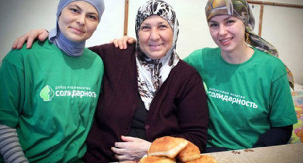 Voluntees help Syrian refugees who live in sanatoriums in Nalchik. Kabardino-Balkaria, July 2013. Photo: ‘Solidarnost’ Fund. 