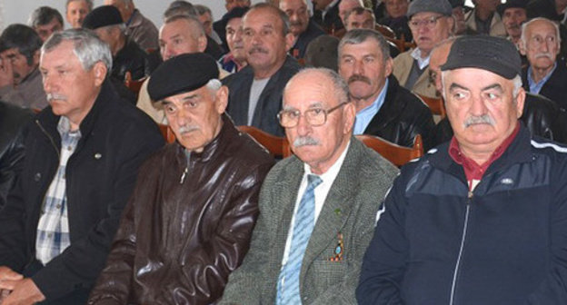 Participants of the meeting to commemorate victims and survivors of industrial disasters and nuclear catastrophes. Nalchik, April 2014. Photo: Union "Chernobyl" of Russia, http://souzchernobyl.ru/index.php/2/2909.html