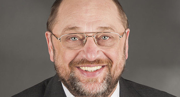 Martin Schulz, the EP President. Photo AG Gymnasium Melle, https://ru.wikipedia.org/wiki/%D0%A8%D1%83%D0%BB%D1%8C%D1%86,_%D0%9C%D0%B0%D1%80%D1%82%D0%B8%D0%BD#mediaviewer/File:Schulz,_Martin-2047.jpg