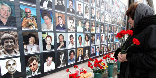 Wall with the photos of the victims in the Theatre Centre in Dubrovka. Moscow, October 23, 2014. Photo: Ivan Trefilov (RFE/RL)