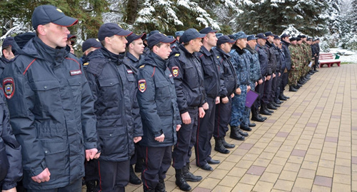 Officers of the Ministry of Internal Affairs for the Kabardino-Balkarian Republic. Photo: http://07.mvd.ru/upload/site11/document_images/0UMRJ7HKoT-800x600.jpg