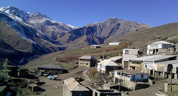 Dagbash village, Shamil District, Dagestan. Photo by Ilias Murtazaliev, http://www.odnoselchane.ru/?page=photos_of_category&amp;sect=1461&amp;com=photogallery