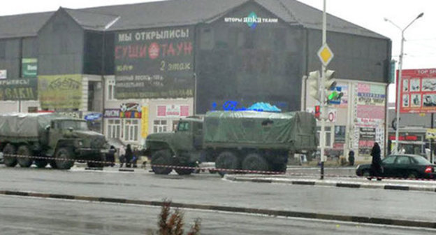 Trucks of law enforcers in the streets of Grozny. Photo by Magomed Magomedov for the ‘Caucasian Knot’. 