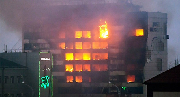 Counterterrorist operation at the House of Press in Grozny. Photo: http://nac.gov.ru/nakmessage/2014/12/05/blokirovannye-v-zdanii-doma-pechati-boeviki-neitralizovany.html