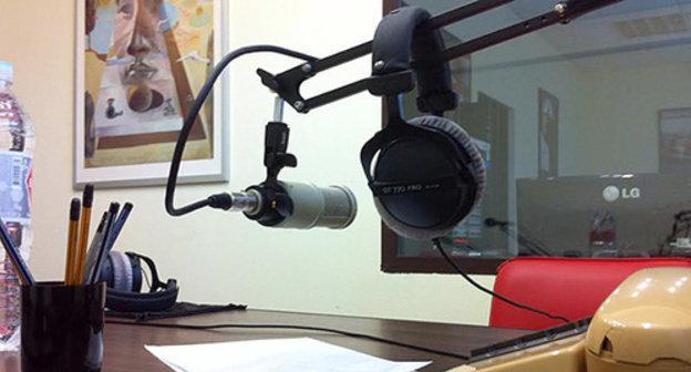 The studio of the radio station "Echo Moskvy-Makhachkala". Photo by Timur Isaev for the "Caucasian Knot"