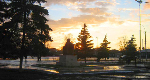 Alexei Tolstoi Square, Pugachov, Saratov Region. Photo: http://www.pg4.ru/main.php?g2_itemId=239975