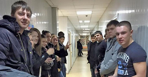 Friends and classmates of Timirlan Tsatsaev and Aslan Kautarov in the hall of the Nikulino Court in Moscow, December 24, 2014. Photo by Azamat Mintsaev for the ‘Caucasian Knot’.  