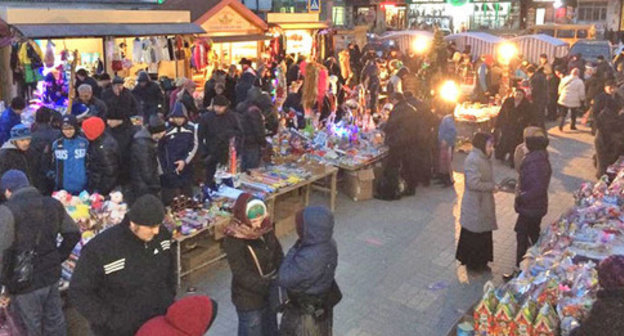 Festal market in Makhachkala. December 31, 2014. Photo by Magomed Magomedov