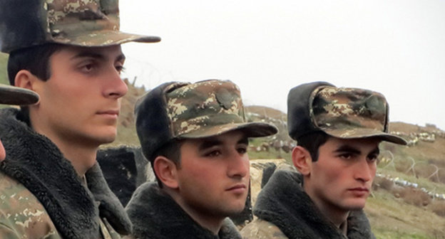 Soldiers in the front line. Nagorno-Karabakh. Photo by Alvard Grigoryan for the "Caucasian Knot"