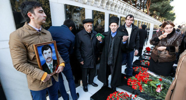 Residents of Azerbaijan commemorate victims of "Black January". Baku, January 20, 2015. Photo by Aziz Karimov for the ‘Caucasian Knot’.  