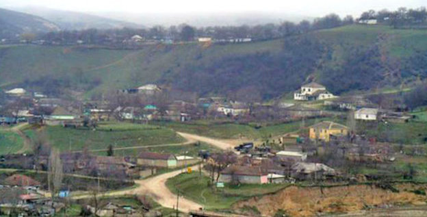 The village of Novokuli of the Kumtorkala District, Dagestan. Photo by Laura Alieva http://www.odnoselchane.ru