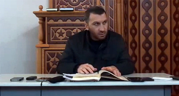 Anzor Shkhanukov. Screenshot from youtube video: http://www.youtube.com/watch?v=8HVCnjSXtlc