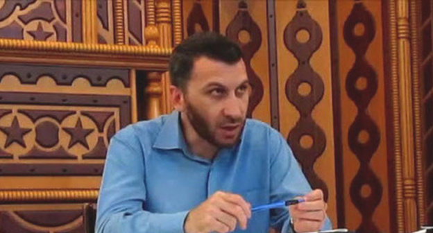 Anzor Shkhanukov. Screenshot from the video posted by ibn hamid, http://www.youtube.com/watch?v=quaCx-iBNIQ