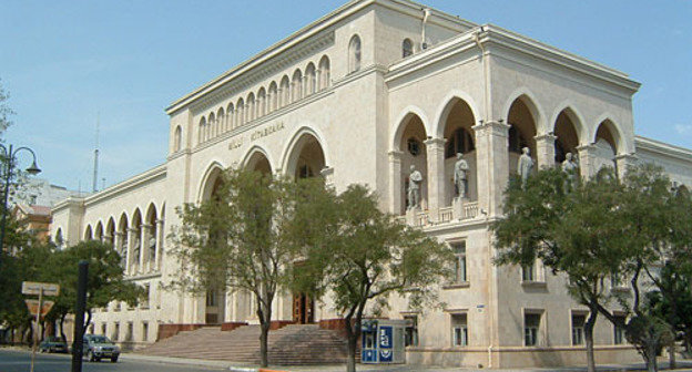 Azerbaijan, Baku. National Library. Photo by http://en.wikipedia.org