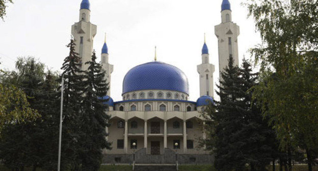 Adygea, Maikop. Mosque. Photo by www.makhmud.ru