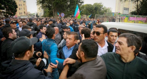 Detention of rally participants in Baku, September 17, 2016. Photo: RFE/RL