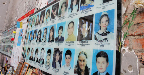 Portraits of people perished in Beslan school No.1 gym, September 2, 2016. Photo by Emma Marzoeva for the 'Caucasian Knot'. 