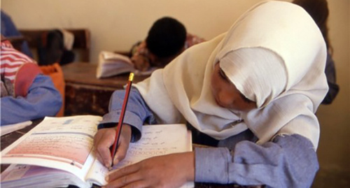 Schoolgirl in hijab. Photo: http://www.ansar.ru/rfsng/2012/10/20/34473
