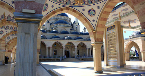 The mosque "Heart of Chechnya". Grozny. Photo: Salman https://ru.wikipedia.org/
