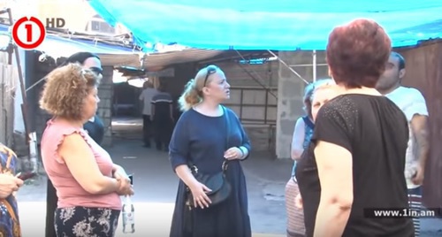 Sellers protest against dismantling of Firdusi market, Yerevan, July 2017. Screenshot: https://www.youtube.com/watch?v=I6OcYfCCGL0
