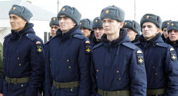 Recruits from Chechnya. Photo http://www.parlamentchr.ru/press-centre/fotoreportazhi/2679-500-prizyvnikov-iz-chechni-otpravilis-na-sluzhbu-v-ryady-vs-rossii