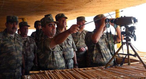 Azerbaijani soldiers. Photo http://mod.gov.az/ru/foto-arhiv-045/?gid=19981