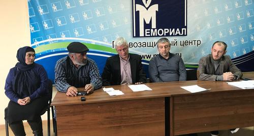 Press conference devoted to the case of killing the Gasanguseinov brothers. Photo by Patimat Makhmudova for the "Caucasian Knot"
