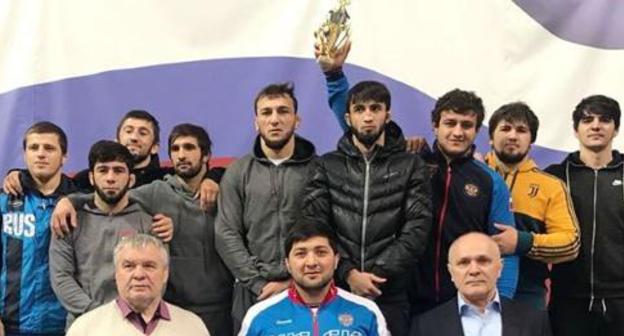 The Dagestani team at the Russian Cup in freestyle. Photo by the press service of the Wrestling Federation of Russia http://wrestdag.ru/news/ru/news/sbornaja_dagestana_obladatel_kubka_rossii/