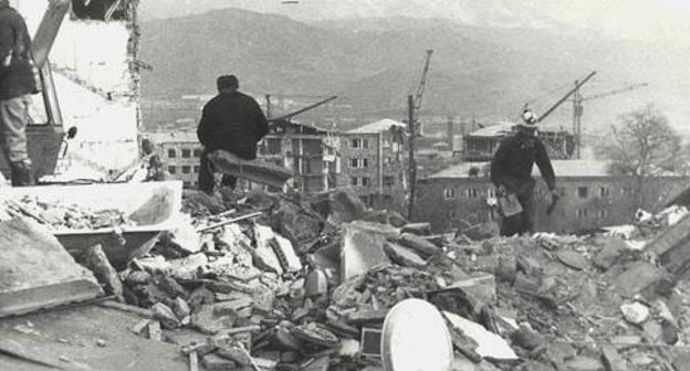 Aftermath of Spitak earthquake, December 1988. Photo: https://ru.wikipedia.org