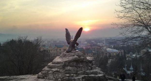 An eagle statue on a spur of Mountain Goryachaya in Pyatigorsk. Photo: Alen Katin https://ru.wikipedia.org